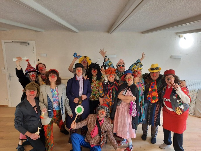Lison des Sources, clown